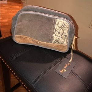 Mrya Shaving Kit Accessory Bag